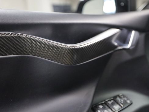 Used 2016 Tesla Model X 75D image 19