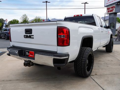Used 2016 GMC Sierra 2500 SLE w/ SLE Preferred Package AWD/4WD image 8