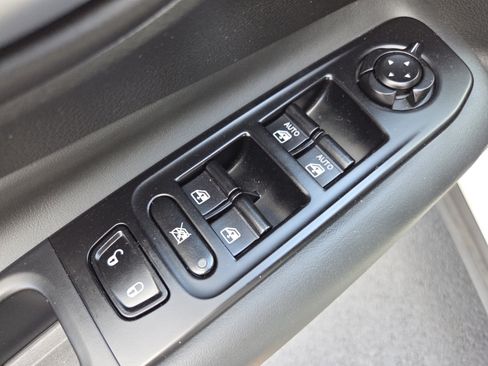 Used 2022 Jeep Renegade Sport w/ Sport Appearance Group FWD image 30