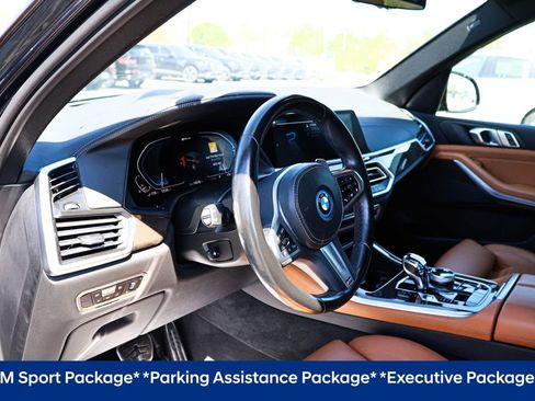 Used 2022 BMW X5 xDrive45e w/ M Sport Package AWD/4WD image 5