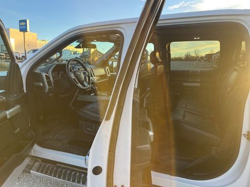 Used 2017 Ford F150 Lariat w/ Equipment Group 502A Luxury image 5