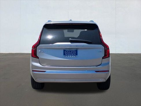 New 2026 Volvo XC90 T8 Plus w/ Protection Package Premier AWD/4WD image 5