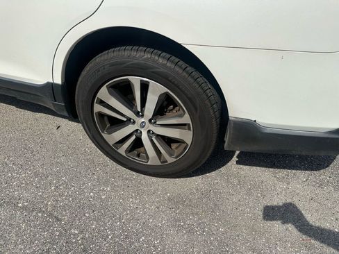 Used 2019 Subaru Outback 2.5i Limited image 10