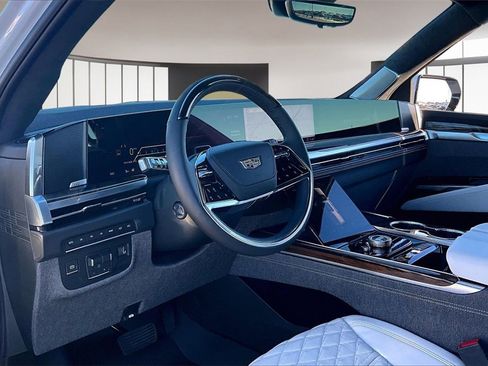 New 2026 Cadillac Escalade Platinum Sport w/ LPO, ONYX Package image 6