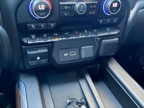 Used 2021 Chevrolet Silverado 2500 High Country w/ Z71 Off-Road Package image 32