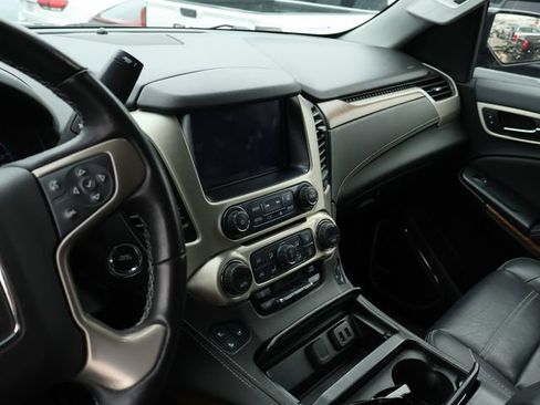 Used 2020 GMC Yukon Denali image 17