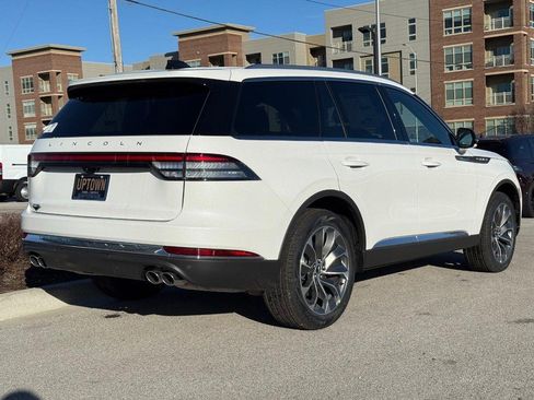 New 2026 Lincoln Aviator Reserve image 3