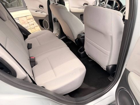 Used 2016 Honda HR-V EX image 17