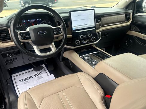 Used 2024 Ford Expedition Max Limited AWD/4WD image 19