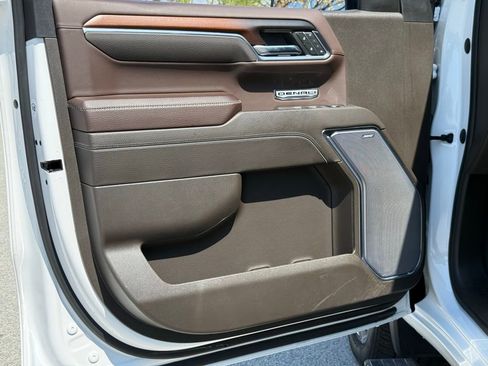 Used 2024 GMC Sierra 1500 Denali image 25