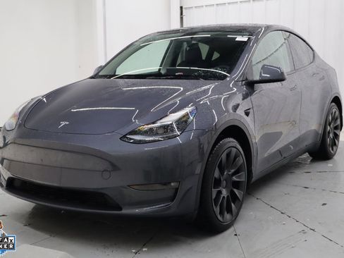 Used 2023 Tesla Model Y 2WD image 8