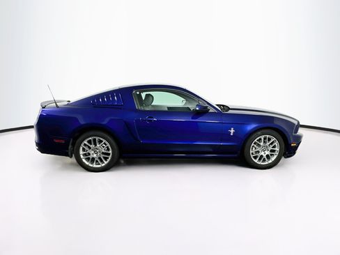 Used 2013 Ford Mustang Premium RWD image 10