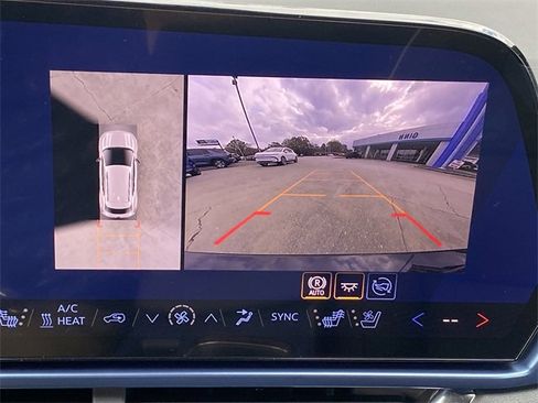 New 2026 Chevrolet Equinox EV LT image 13