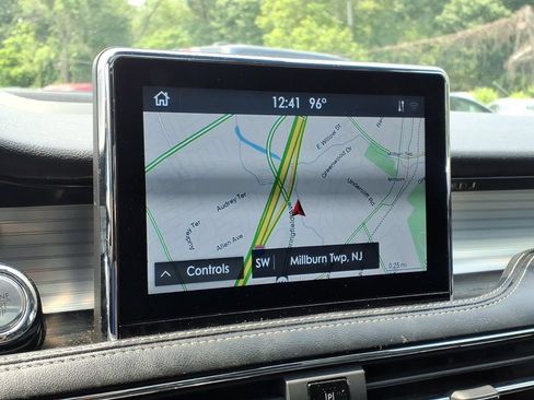 Certified 2021 Lincoln Corsair AWD w/ Premium Package image 14