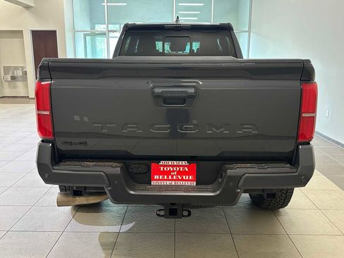 Certified 2025 Toyota Tacoma TRD Off-Road w/ TRD Off Road Premium Package AWD/4WD image 7