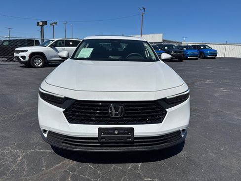Used 2024 Honda Accord EX image 2