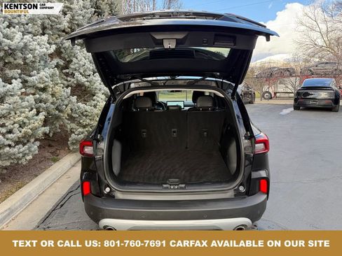 Used 2025 Ford Escape Platinum image 34