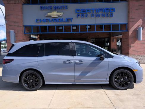 Used 2025 Honda Odyssey Sport-L image 10