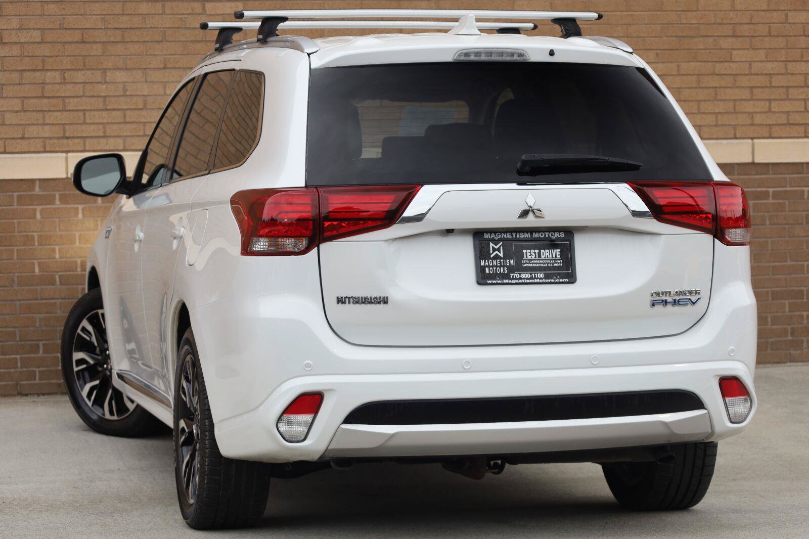Used 2018 Mitsubishi Outlander GT AWD/4WD image 9