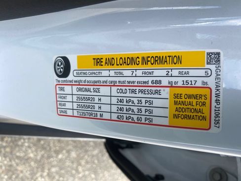 Used 2023 Buick Enclave Essence w/ Experience Buick Package AWD/4WD image 36