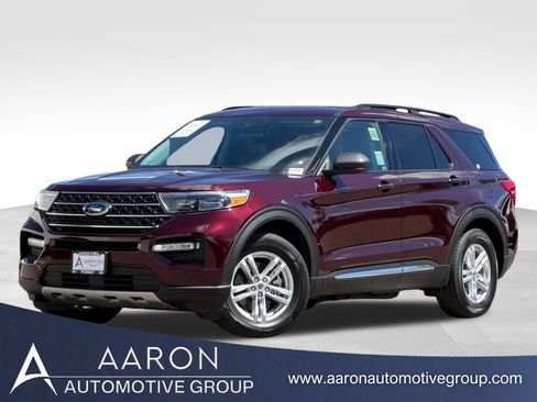 Used 2022 Ford Explorer XLT w/ Equipment Group 202A RWD image 1
