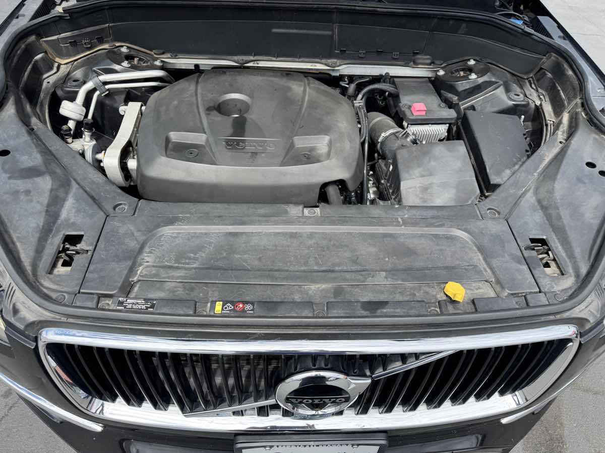 Used 2017 Volvo XC90 T5 Momentum w/ Vision Package AWD/4WD image 23