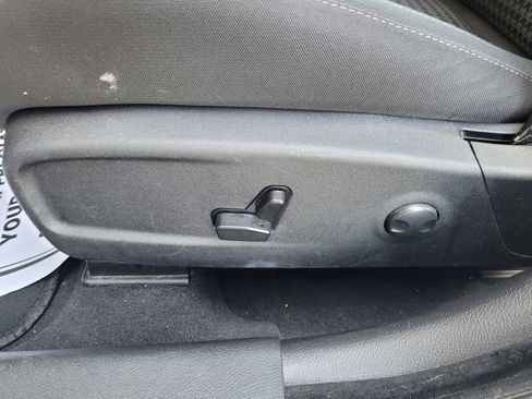 Used 2023 Dodge Charger GT image 12