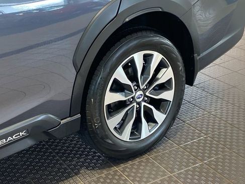 Used 2023 Subaru Outback Touring AWD/4WD image 8