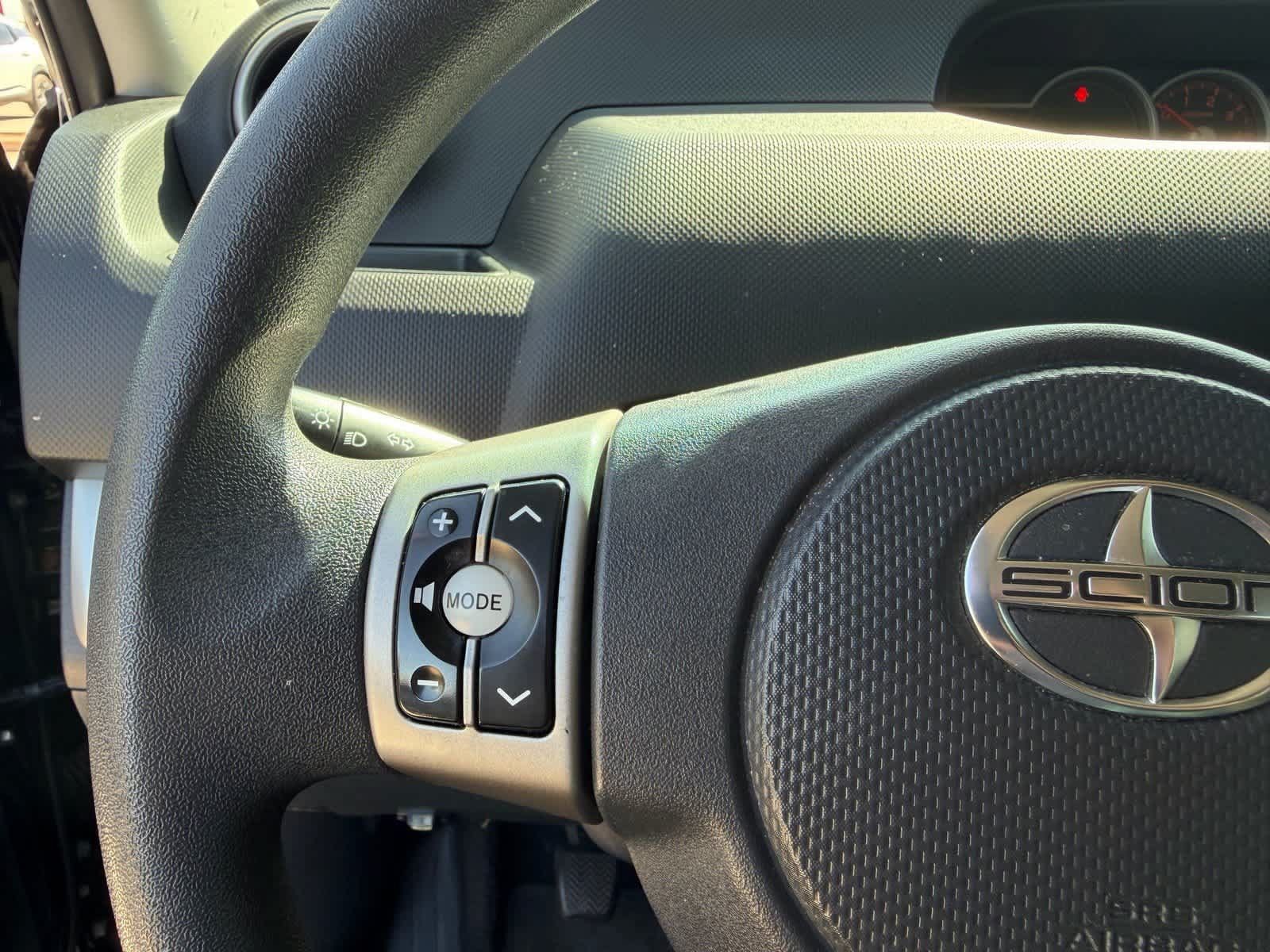 Used 2014 Scion xB FWD image 11