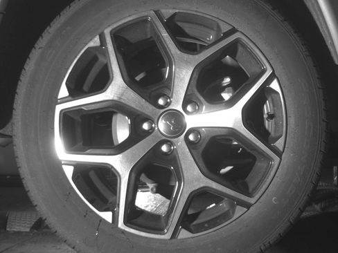 Used 2025 Jeep Compass Limited image 14