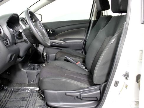 Used 2019 Nissan Versa SV FWD image 8