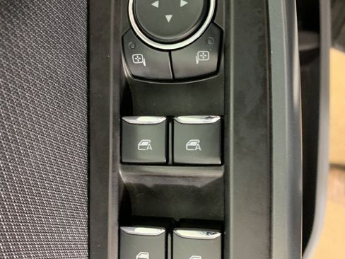 Used 2023 Ford F150 XLT w/ Trailer Tow Package image 16