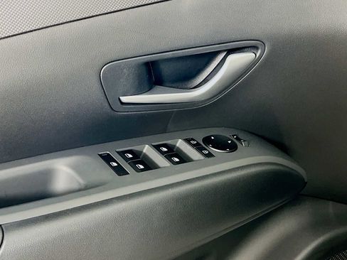 Certified 2025 Hyundai Tucson SEL image 16