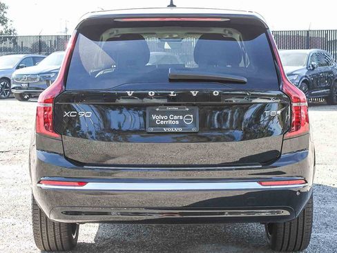 New 2026 Volvo XC90 T8 Ultra w/ Protection Package Premier AWD/4WD image 7