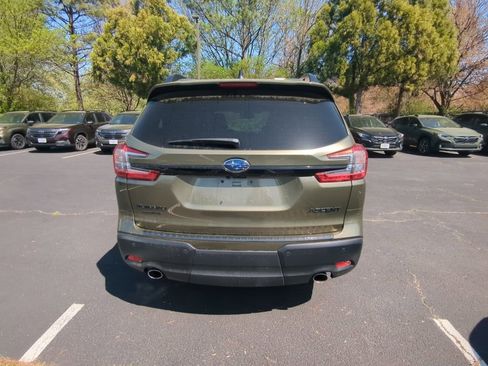 Used 2026 Subaru Ascent Premium image 3