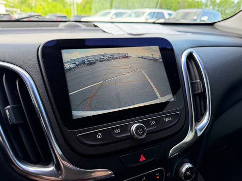 Used 2018 Chevrolet Equinox LT w/ Sun & Infotainment Package AWD/4WD image 21