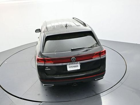 Used 2025 Volkswagen Atlas SE FWD image 28