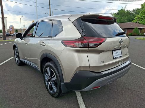 Used 2021 Nissan Rogue SL w/ Premium Package AWD/4WD image 4