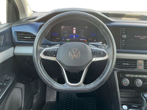 Used 2023 Volkswagen Taos SE image 18