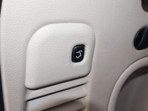 Used 2022 Jeep Grand Cherokee Laredo E w/ Security & Convenience Group image 19