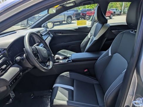Certified 2026 Toyota Camry SE FWD image 19
