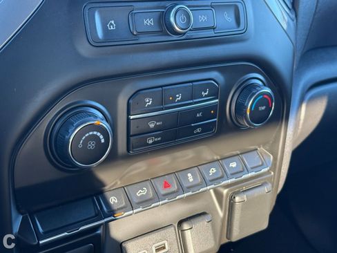 Used 2021 Chevrolet Silverado 1500 Custom image 21