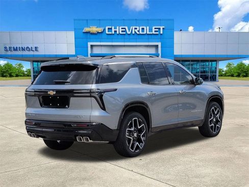 Used 2026 Chevrolet Traverse High Country FWD image 5