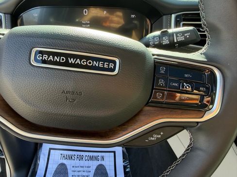 Certified 2023 Jeep Grand Wagoneer Base image 20