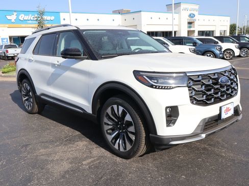 New 2026 Ford Explorer Platinum w/ LUX Leather Package AWD/4WD image 1
