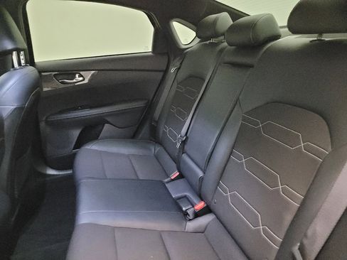 Used 2024 Kia Forte GT-Line w/ GT-Line Premium Package FWD image 18