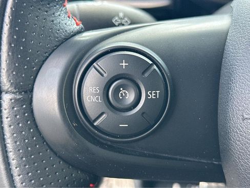 Used 2016 MINI Cooper S image 22