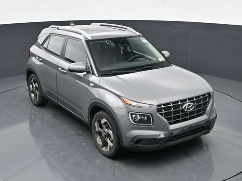 Used 2020 Hyundai Venue SEL w/ Convenience + Premium Package FWD image 27