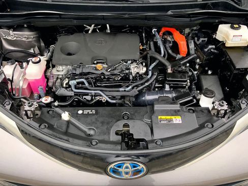 Used 2023 Toyota Sienna Platinum image 31