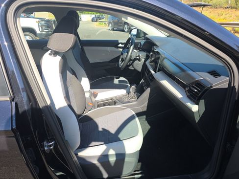 Used 2025 Volkswagen Taos S image 11